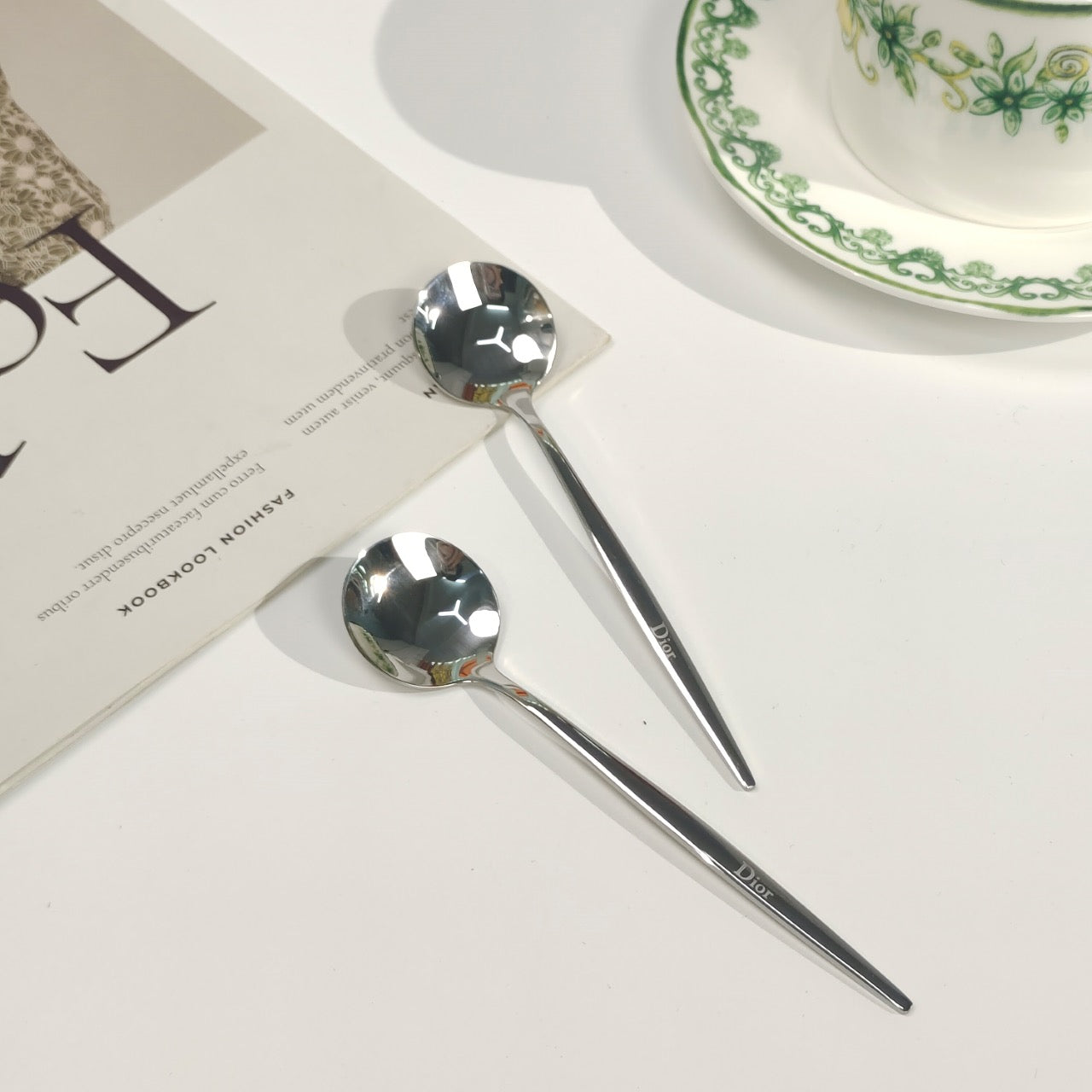 Dior чайно столовый сервиз из фарфора