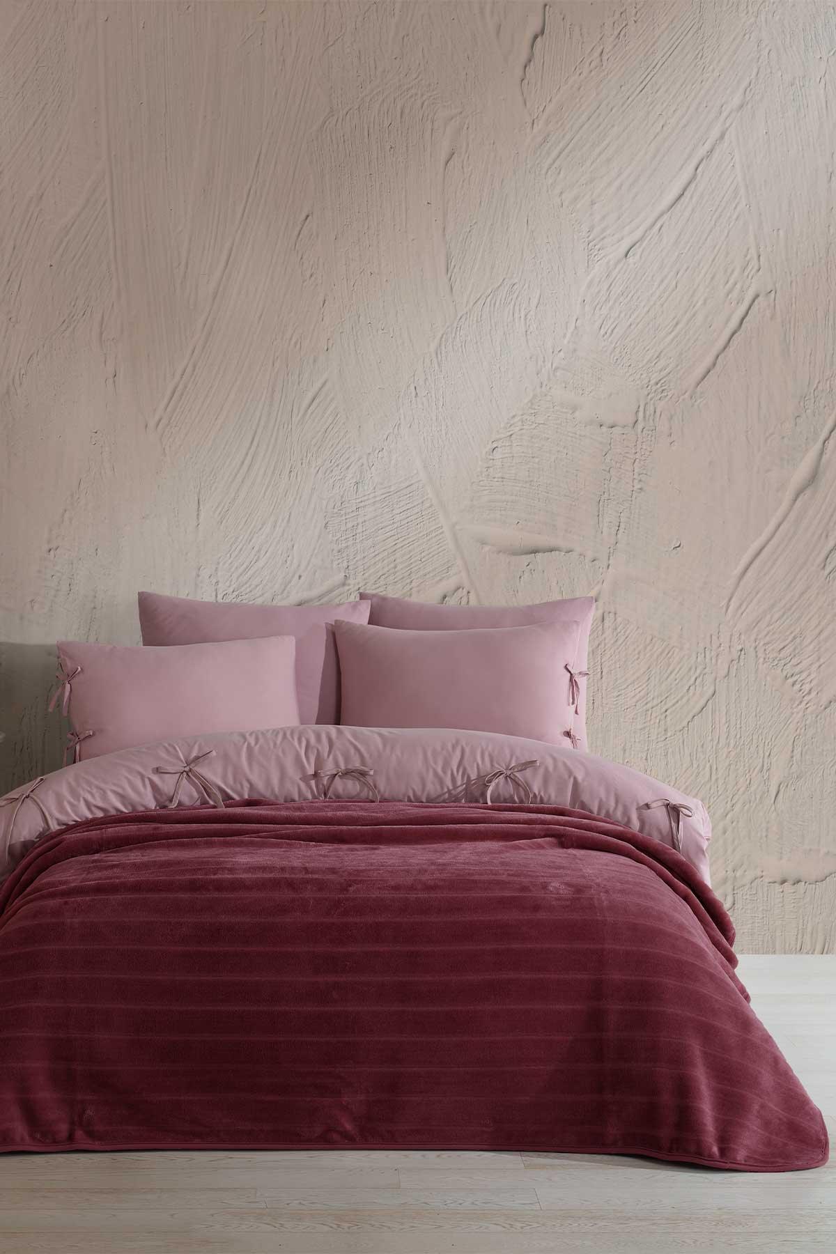 Меховое одеяло Embos Double Noa Plum