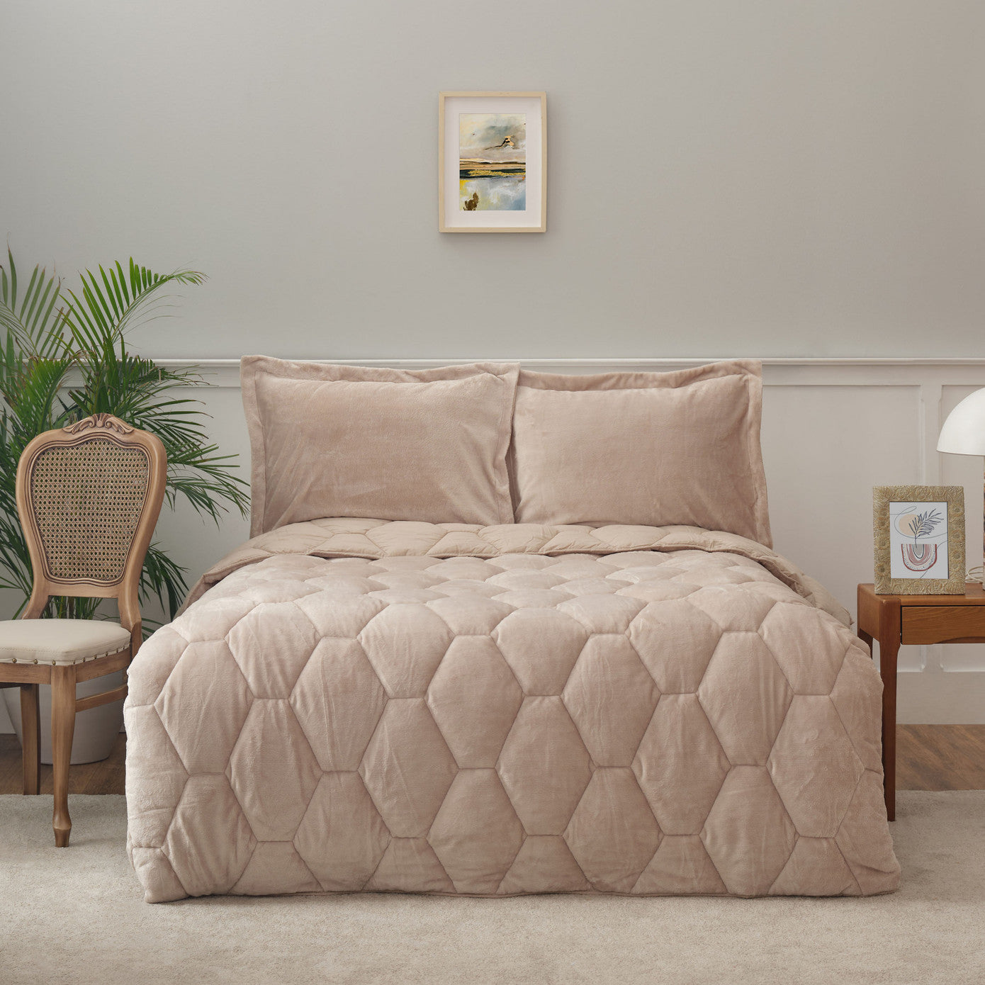 Sarah Anderson Aron Light Brown Double Welsoft Sleeping Set
