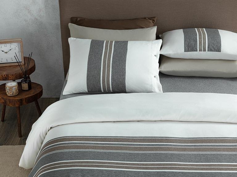 Комплект пододеяльников Cozy Stripe Winter Soft Super King 260x220 см коричнево-антрацитовый