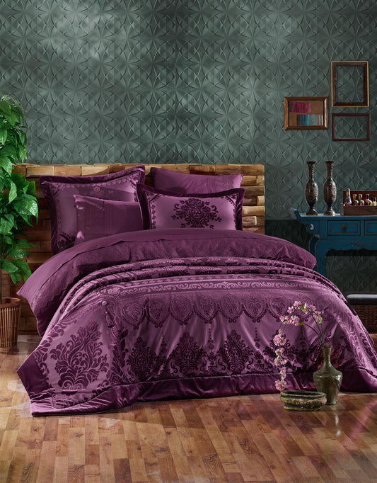 Комплект покрывала с двойным волокнистым наполнителем Velvet Wedding Plum